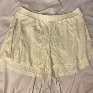 WHITE SOFT SHORTS